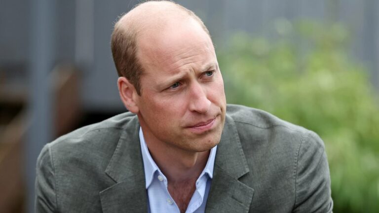 Prince-William-writes-foreword-for-London-Air-Ambulance-book-on-grief.jpg