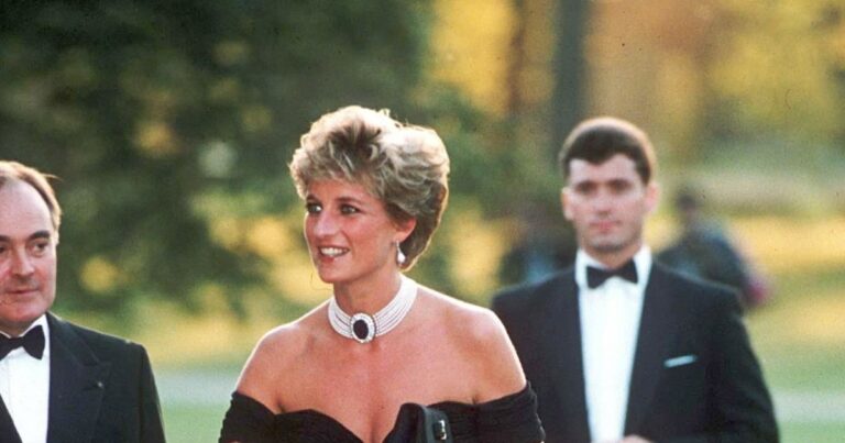 Princess-Diana039s-039revenge-dress039-plus-more-of-her-most-memorable-ensembles.jpg