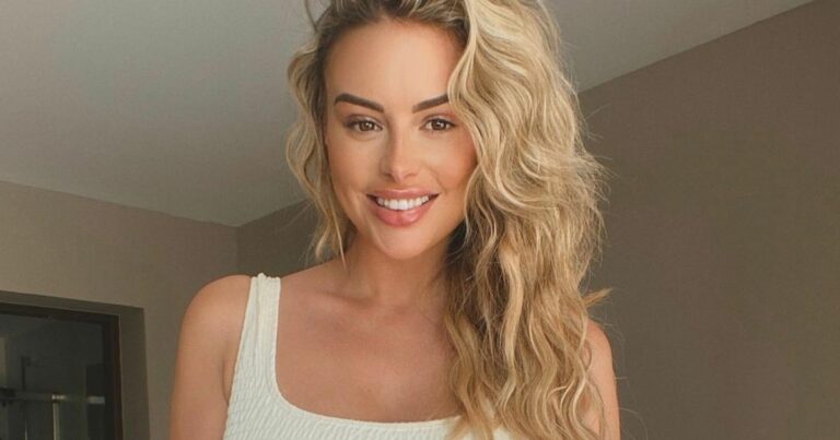 Rhian-Sugden-flashes-underboob-in-daring-swimsuit-as-fans-dub-her-perfect.jpg