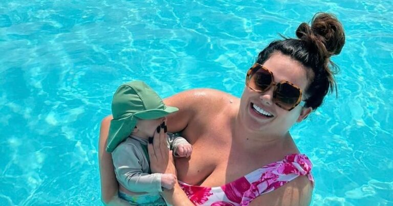 Scarlett-Moffatts-holiday-blunder-as-she-overpacks-for-baby-son-–-bringing-124-nappies.jpg