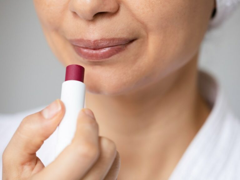 Shoppers-In-Their-60s-Adore-This-‘Magical-5-Tinted-Balm-That-Keeps-Lips-Hydrated-for-‘Hours.jpg