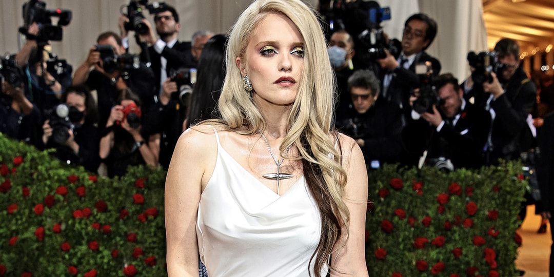 Sky-Ferreira-Is-Heading-on-Tour-Again-This-Fall.jpg
