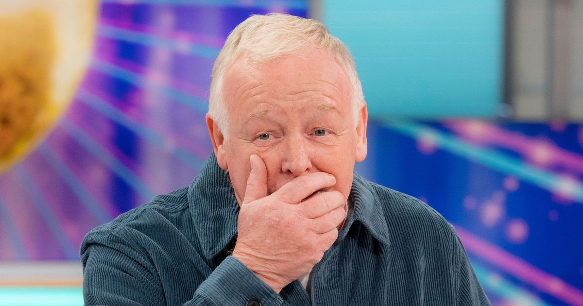 Strictly-star-Les-Dennis-left-traumatised-after-walking-in-on-parents-bonking.jpg
