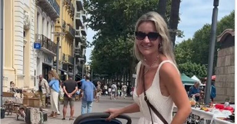 Strictlys-Helen-Skelton-enjoys-family-holiday-after-divorce-from-Richie-Myler.jpg