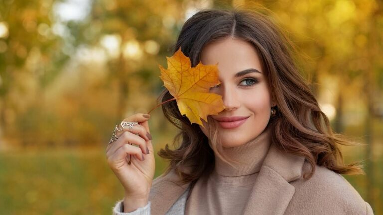 Summer-glow-is-so-over-now-itaposs-all-about-autumn-polish....jpg