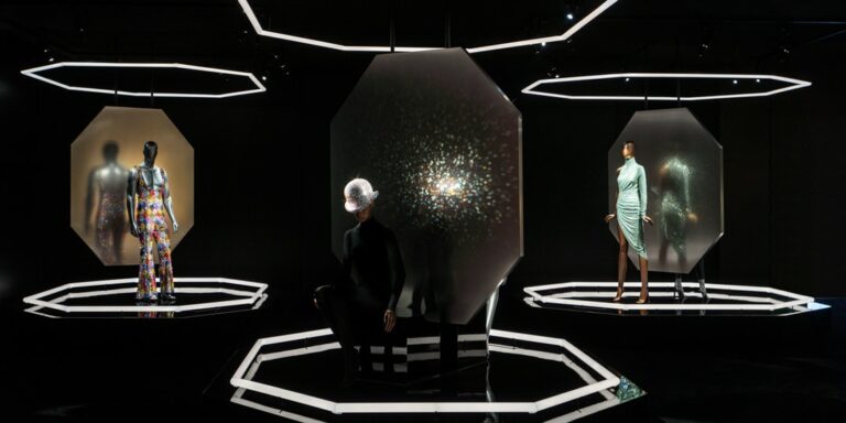 Swarovski039s-039Masters-of-Light039-Exhibition-Spotlights-128-Years-of-Crystal-Covered-Couture.jpg