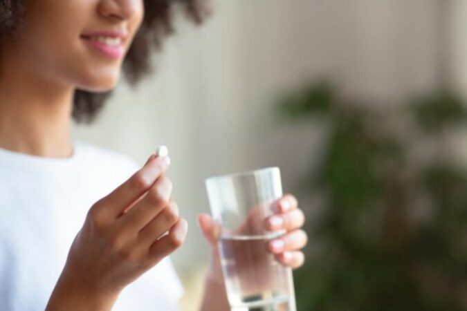 Taking-common-painkillers-if-youx27re-on-contraception-x27increases-risk-of-killer-blood-clotsx27-The-Sun.jpg