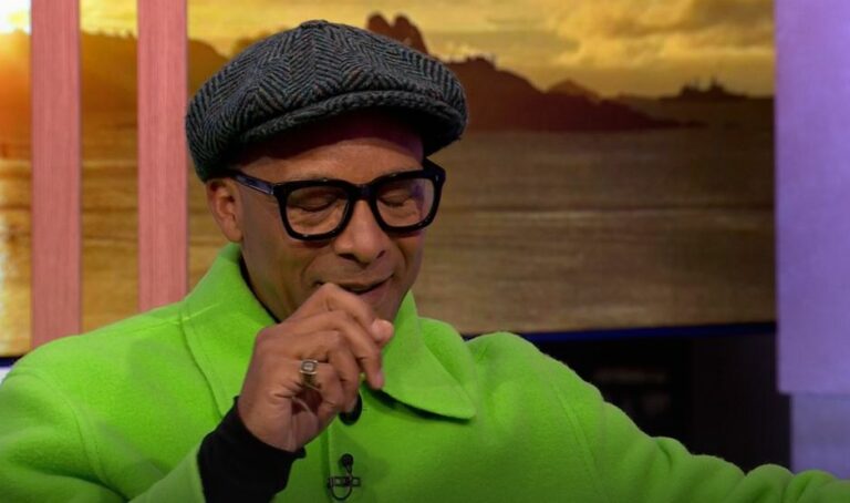 The-Repair-Shops-Jay-Blades-gasps-‘hold-on-and-fights-back-tears-in-emotional-The-One-Show-interview-The-Sun.jpg