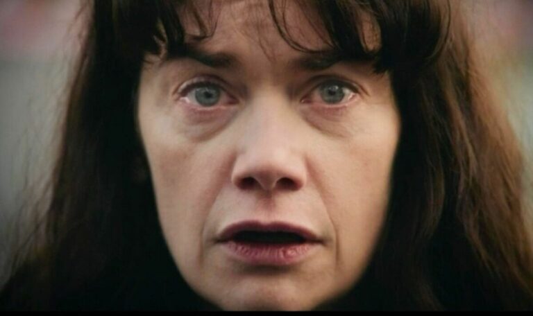 The-Woman-in-the-Wall-fans-work-out-Lorna-Brady-baby-twist-after-spotting-clue.jpg