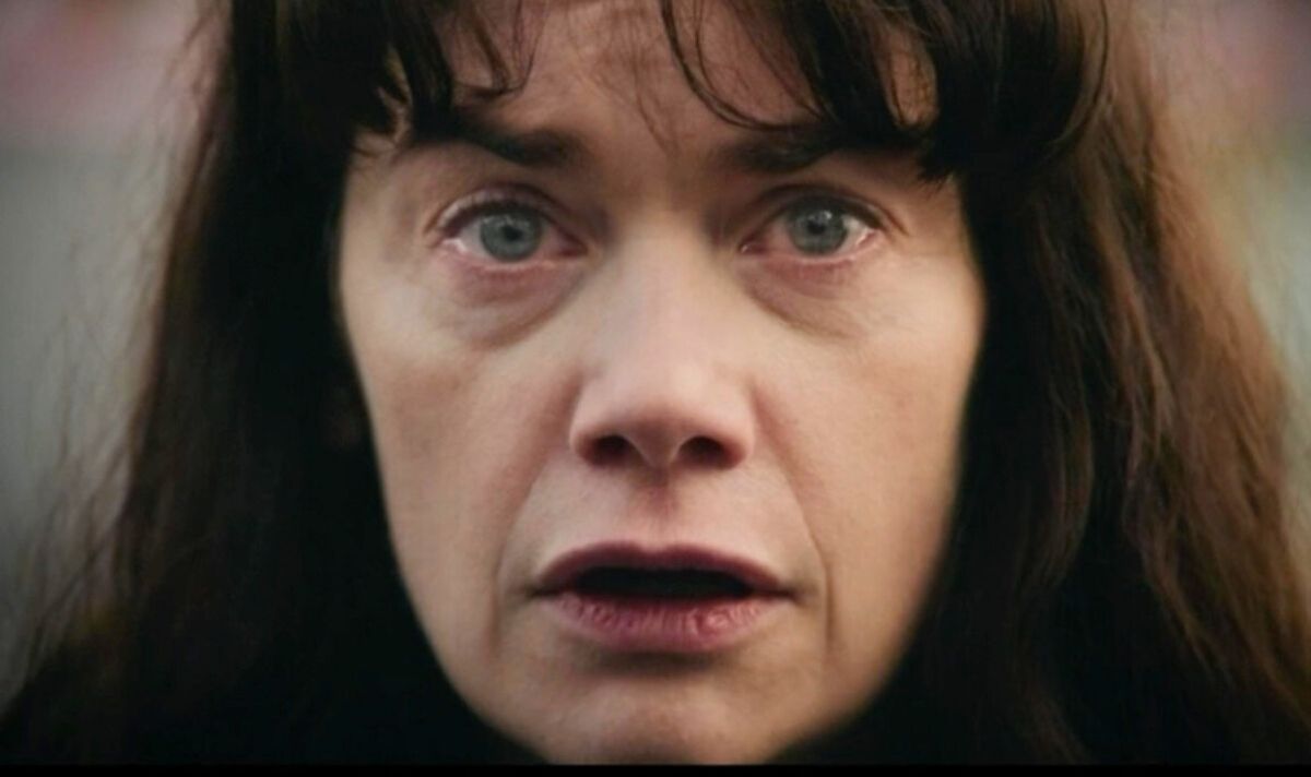 The-Woman-in-the-Wall-fans-work-out-Lorna-Brady-baby-twist-after-spotting-clue.jpg