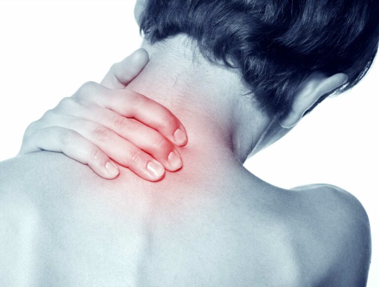 The-terrifying-reasons-you-should-never-crack-your-neck-The-Sun.jpg