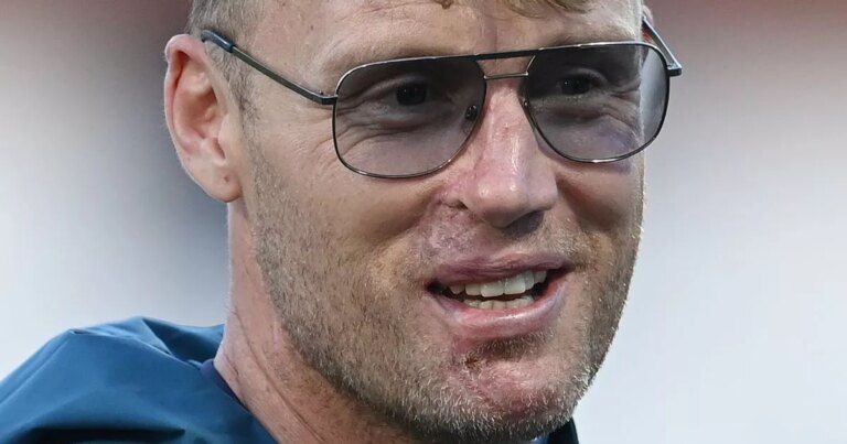 Top-Gears-Freddie-Flintoff-had-alarm-bells-before-130mph-open-top-car-crash.jpg