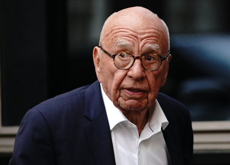 VF-has-some-interesting-theories-about-Rupert-Murdochs-sudden-retirement.jpg