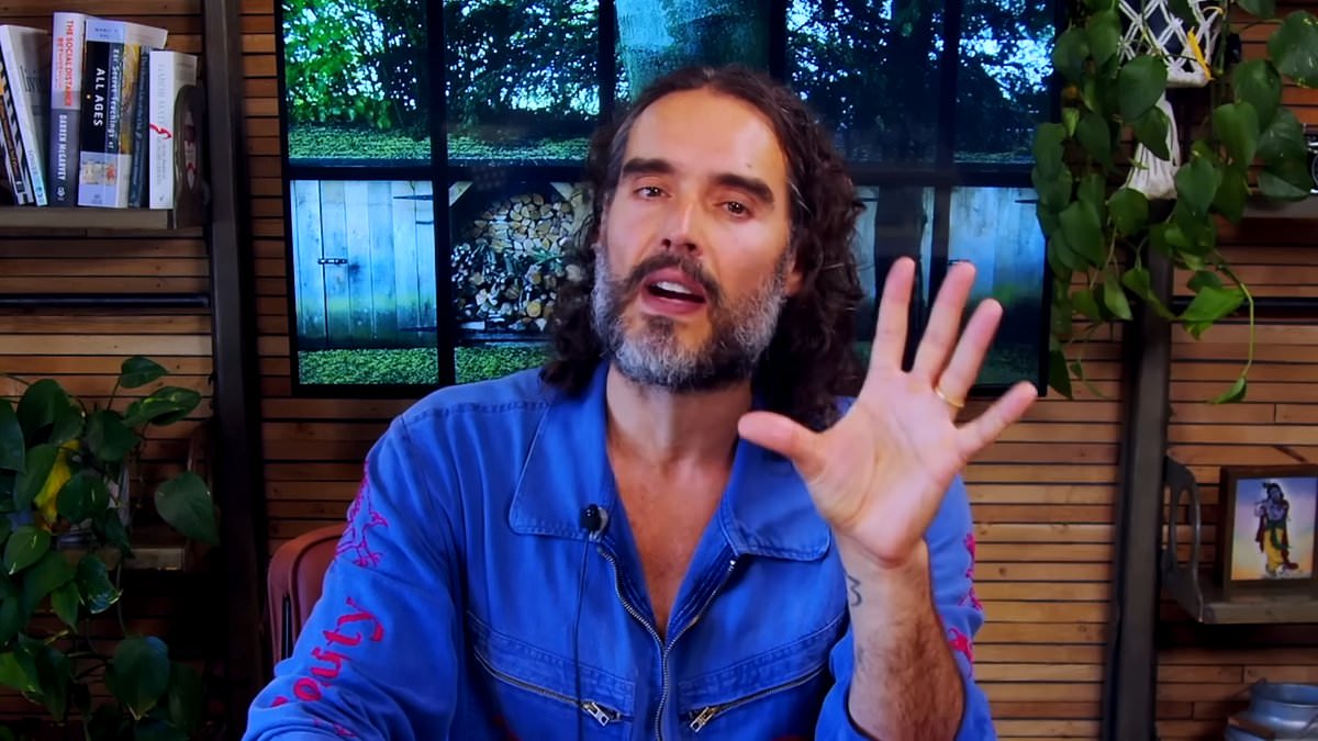 VINE-No-army-ever-matched-keyboard-warriors-backing-Russell-Brand.jpg