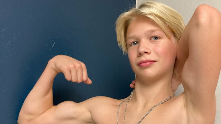 13-year-old-bodybuilder-trains-at-home-as-he-is-too-young-to-gym.jpg