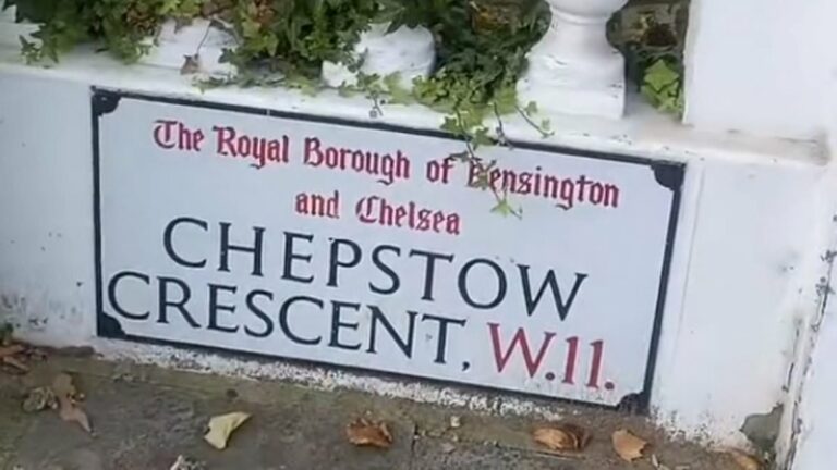 American-living-in-London-baffled-by-aposconfusingapos-British-street-signs.jpg