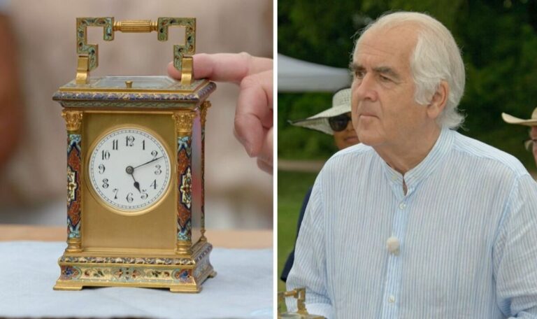 Antiques-Roadshow-expert-issues-warning-after-valuation-of-clock-worth-thousands.jpg