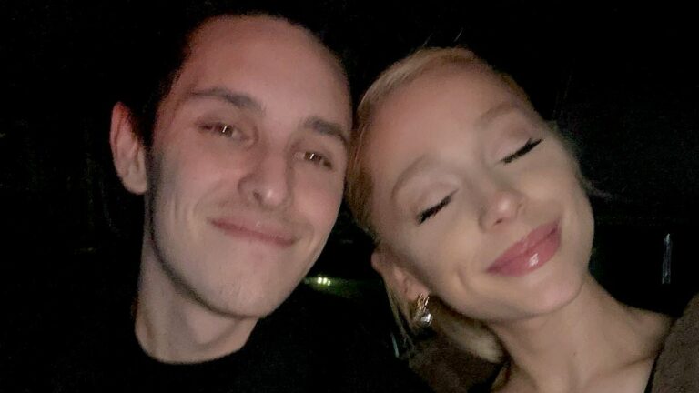 Ariana-Grande-and-Dalton-Gomez-FINALIZE-divorce-amid-singeraposs-romance.jpg