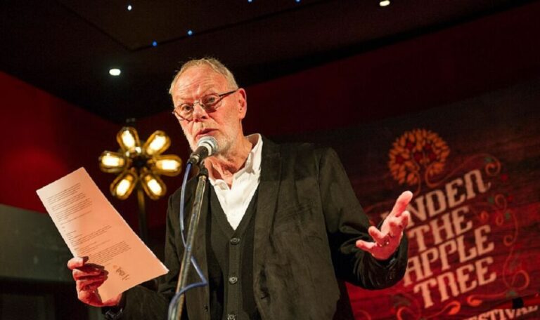 Bob-Harris-I-was-worried-Id-become-the-Ken-Barlow-of-rock.jpg