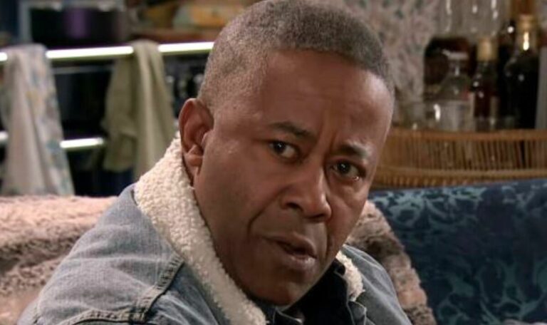 Coronation-Streets-Ed-Bailey-makes-confession-to-brother-after-Michaels-arrest.jpg