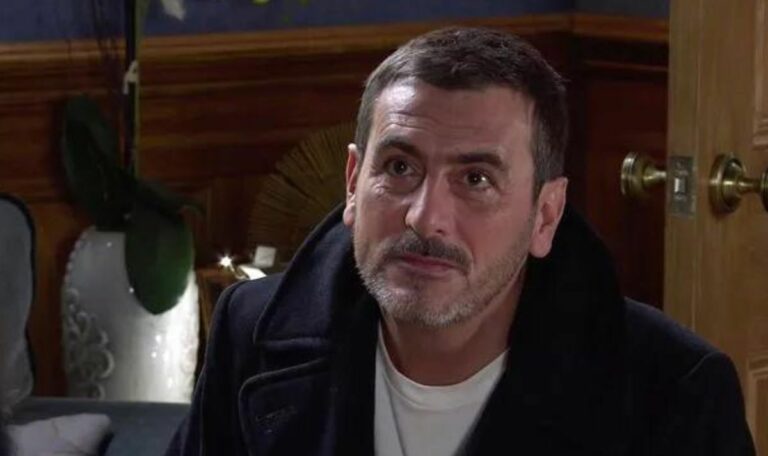 Coronation-Streets-Peter-Barlows-exit-teased-as-new-images-released.jpg
