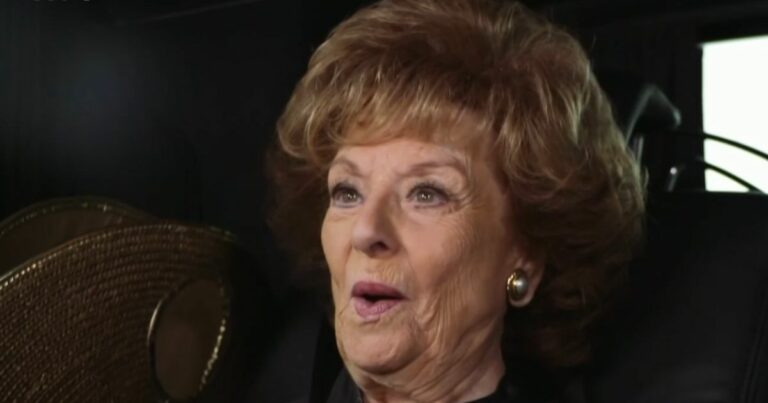 Corrie-fans-in-tears-as-Rita-actress-reunites-with-co-star-in-special-ITV-show.jpg