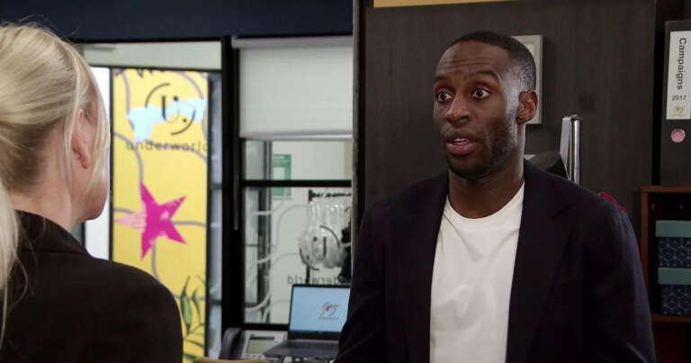 Corries-Michael-star-teases-villain-twist-as-hes-arrested-after-Stephen-death.jpg