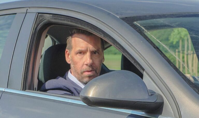 Craig-Parkinson-admits-playing-new-detective-role-made-him-feel-angry.jpg