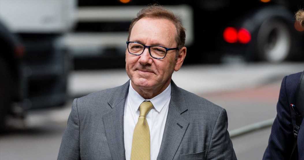 Disgraced-Oscar-winner-rushed-to-hospital-for-suspected-heart-attack.jpg