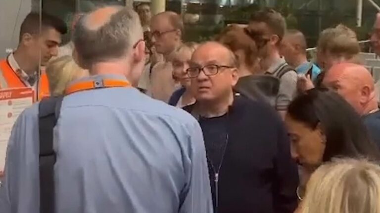 Dragons-Den-star-Touker-Suleyman-launches-furious-rant-against-easyJet.jpg