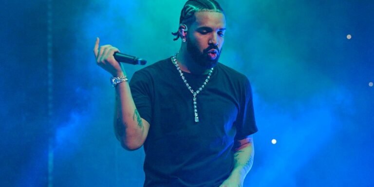 Drake-Surprise-Releases-New-Single-quot8AM-IN-CHARLOTTEquot.jpg