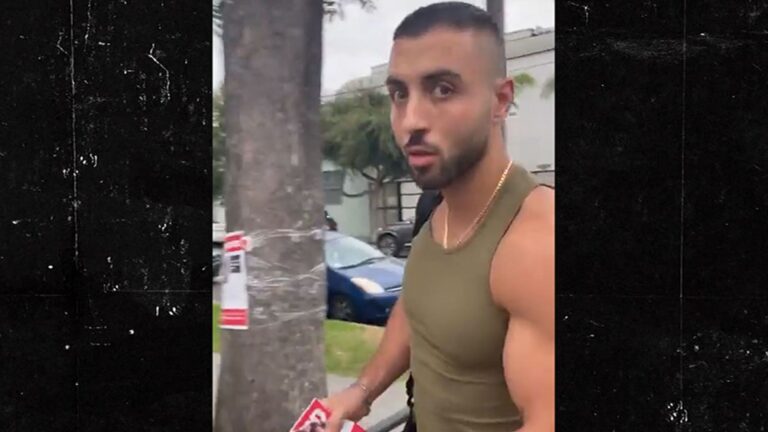 Fitness-Trainer-Rips-Down-Kidnapped-Israeli-Kids-Poster-Outside-Gold039s-Gym-In-Venice.jpg