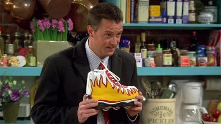 Friends-fans-share-Matthew-Perryaposs-10-funniest-moments-from-hit-sitcom.jpg