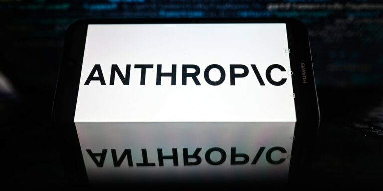 Google-Commits-2B-USD-Investment-to-OpenAI-Rival-Anthropic.jpg