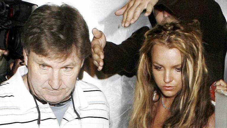 Inside-Britneyaposs-traumatic-childhood-after-revelations-in-memoir.jpg