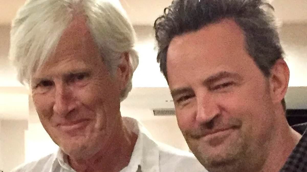 Inside-Matthew-Perryaposs-relationship-with-stepfather-and-half-siblings.jpg