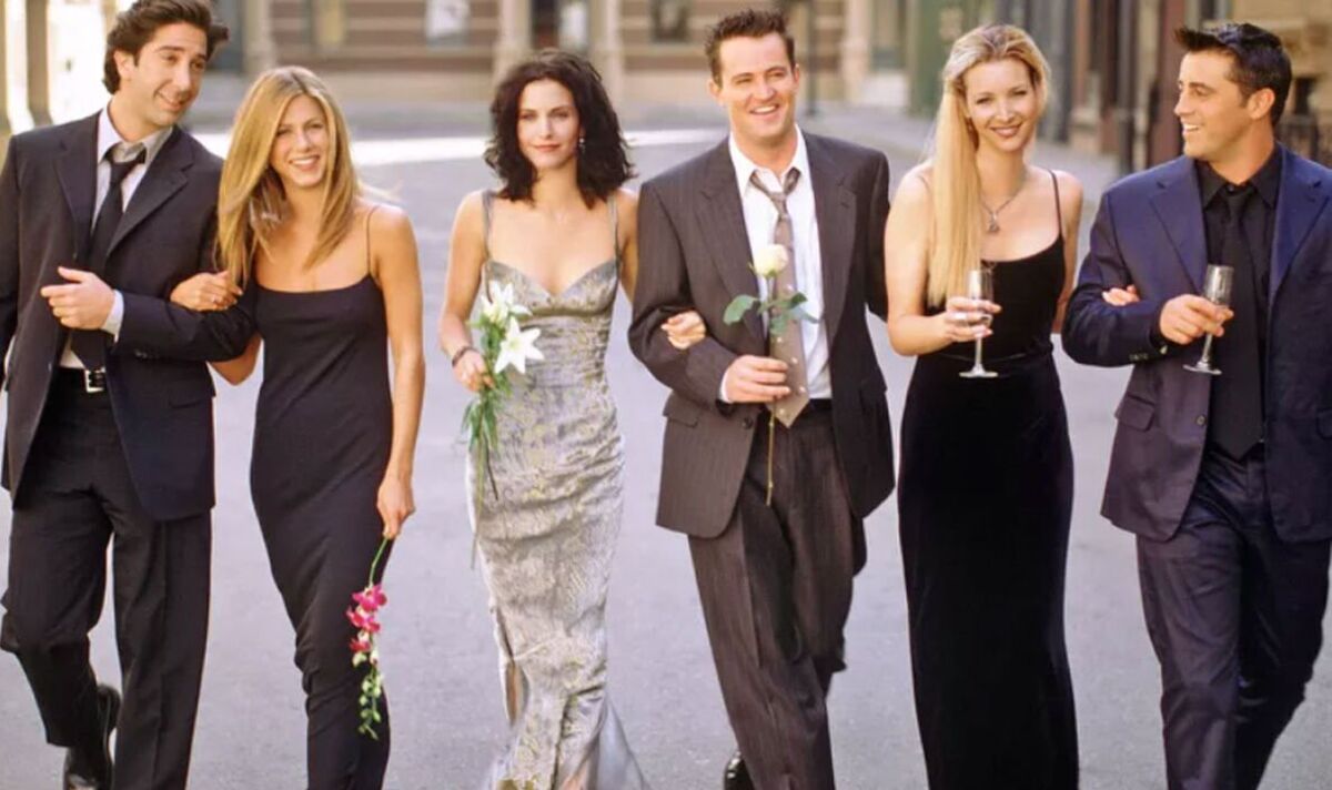 Jennifer-Aniston-devastated-as-Friends-cast-grieving-Matthew-Perrys-death.jpg