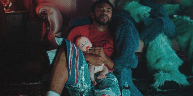 Kevin-Abstract-Returns-With-New-Single-and-Music-Video-Blanket.jpg