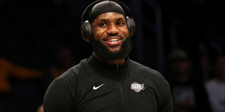 LeBron-James-Reportedly-Releasing-His-First-Nike-Training-Shoe-in-2024.jpg