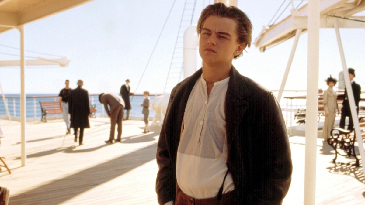 Leonardo-DiCaprioaposs-Titanic-costume-expected-to-fetch-a-pretty-penny.jpg