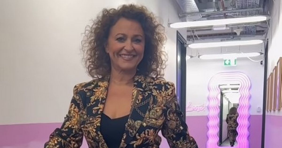Loose-Womens-Nadia-Sawalha-films-dad-holding-dildo-as-mum-says-she-tried-it.jpg
