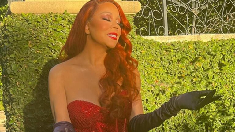 Mariah-Carey-dresses-up-as-glamorous-Jessica-Rabbit-for-Halloween.jpg