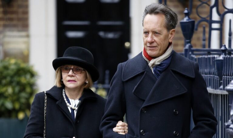 Richard-E-Grant-breaks-down-in-tears-after-selling-home-he-shared-with-late-wife.jpg