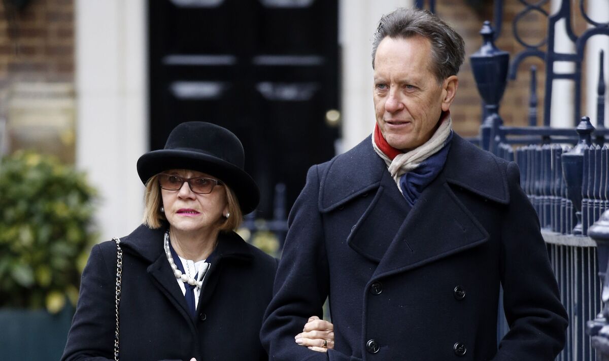Richard-E-Grant-breaks-down-in-tears-after-selling-home-he-shared-with-late-wife.jpg