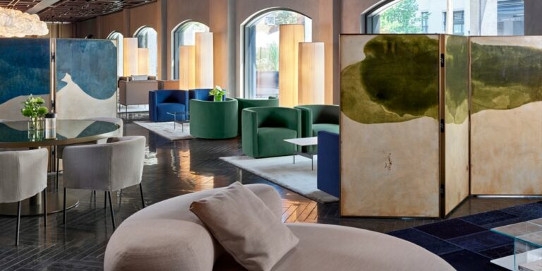 Stay-AKA-Elevates-Its-Properties-With-Outstanding-Works-of-Art.jpg