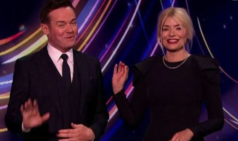 Stephen-Mulhern-opens-up-on-‘dream-partner-Holly-Willoughby-and-DOI-rumours.jpg