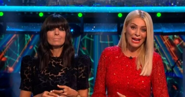 Strictlys-Claudia-sends-sweet-message-to-Amanda-Abbington-as-hosts-address-exit.jpg