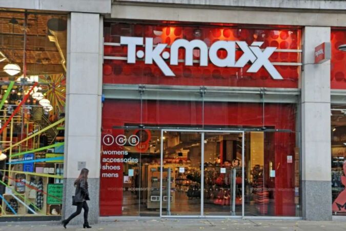 TK-Maxx-shoppers-rush-to-buy-x27fabx27-Christmas-range-thatx27s-x27great-for-stocking-fillersx27-The-Sun.jpg
