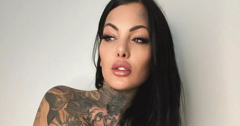 Tattoo-model-sizzles-as-she-flaunts-ink-collection-in-minuscule-bikini-set.jpg