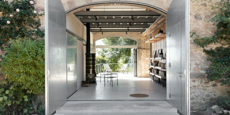 This-French-Farmhouse-Combines-Rustic-Charms-With-Industrial-Aesthetics.jpg